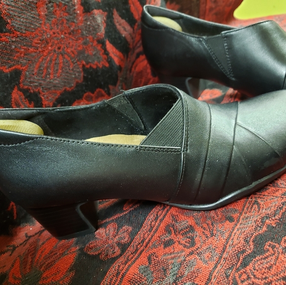 Clarks Women's Rosalyn Adele Slip-On Loafer Black US 7.5 - Picture 3 of 5